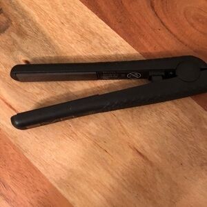 EVO Silk Flat Iron Hair ceramic flat iron Straightener Travel Size